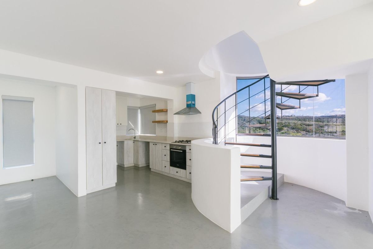 Exclusive Luxury 2-Bedroom Penthouse with Private Rooftop Pool and Sea Views - Photo 3