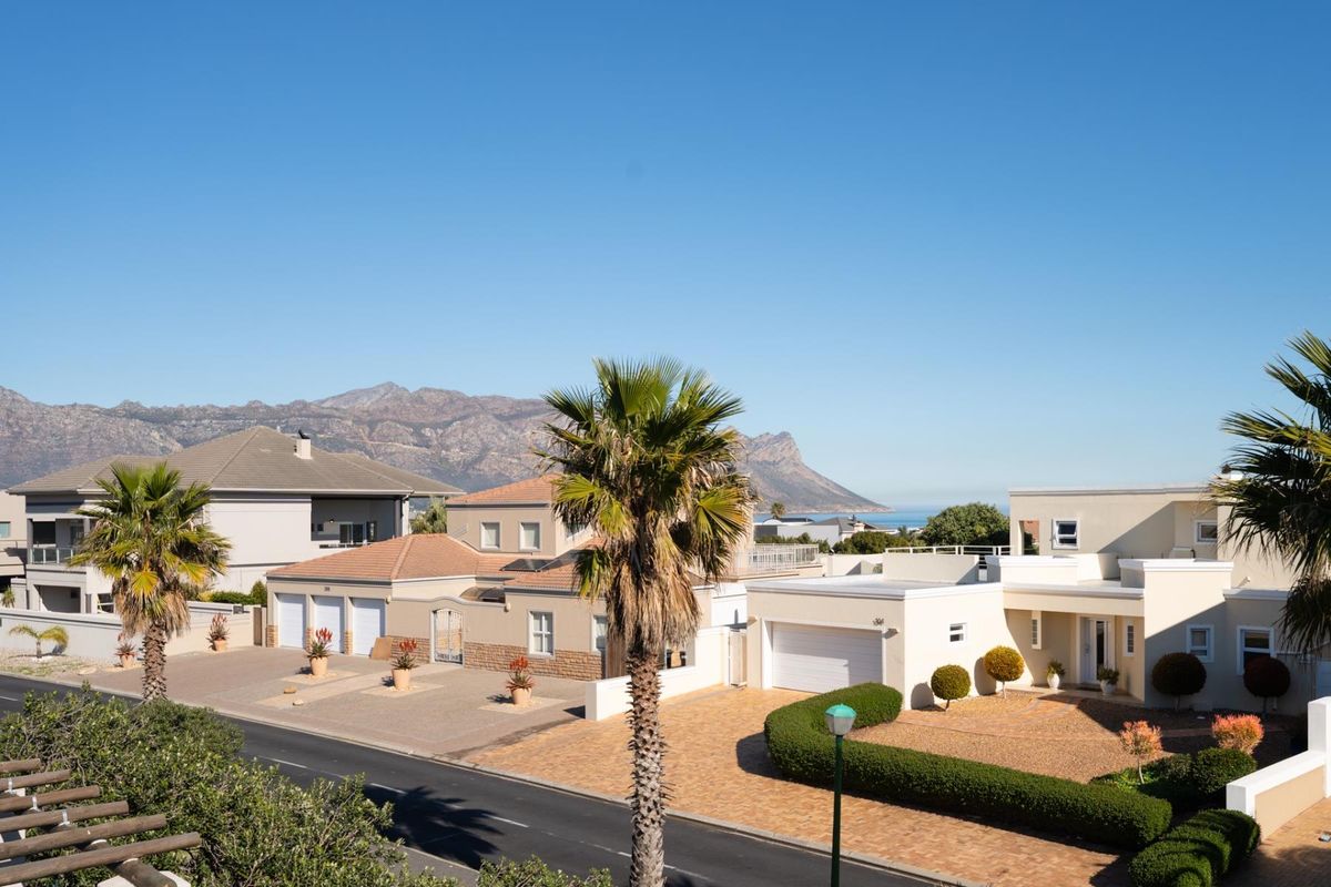Embrace fine living inside a world class golf estate! - Photo 5