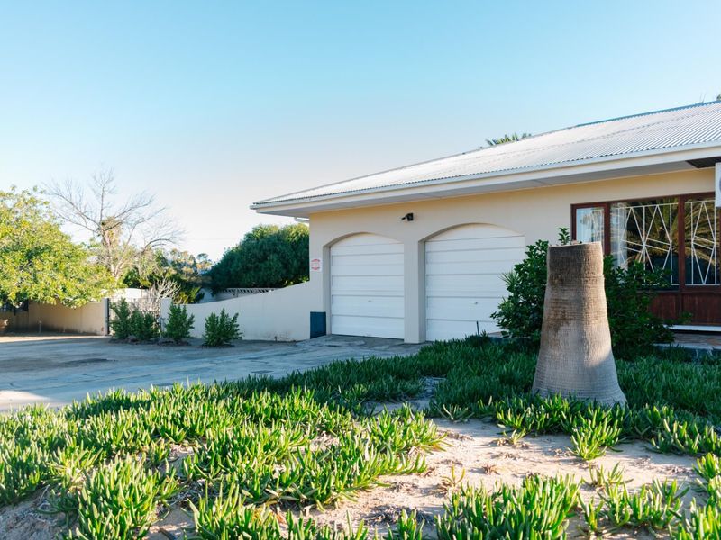 Classic Charm. Exceptional Value. Prime Location. - Photo 6