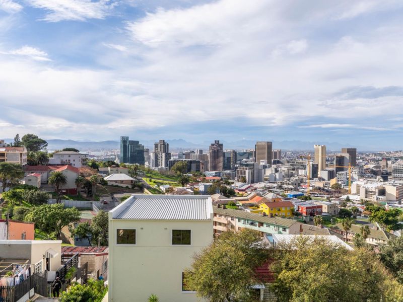 Prime Bo-Kaap Position with Uninterrupted Table Mountain Views - Photo 7