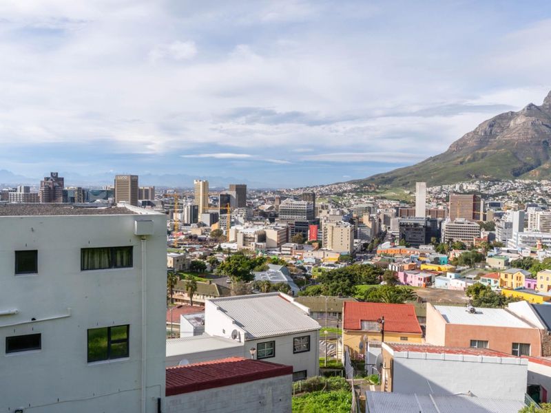 Prime Bo-Kaap Position with Uninterrupted Table Mountain Views - Photo 4