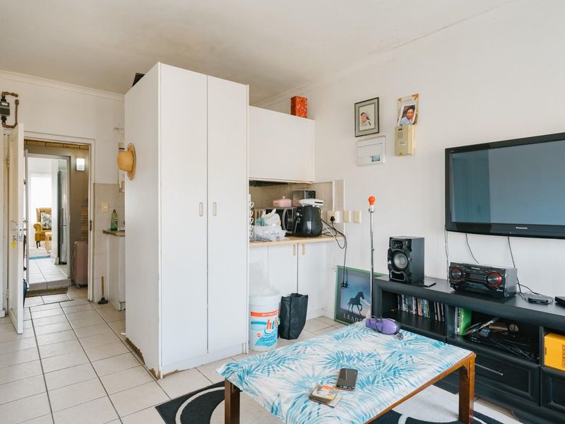Investors - Two Bedroom Apartment - Rome - Strand - Photo 3