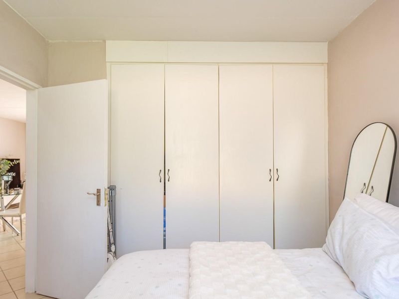 Where Comfort Meets Home - Photo 10