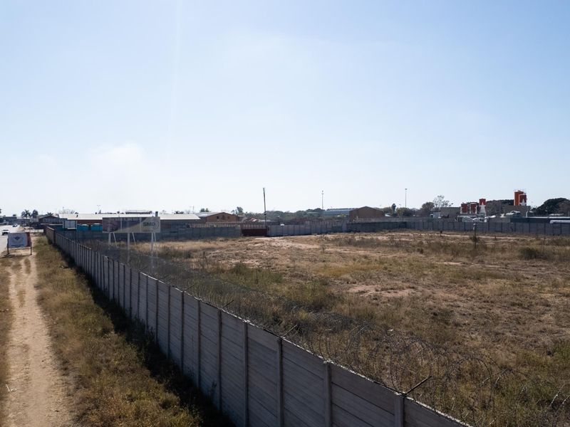 Prime Industrial Land with Dual Street Frontage - Photo 4