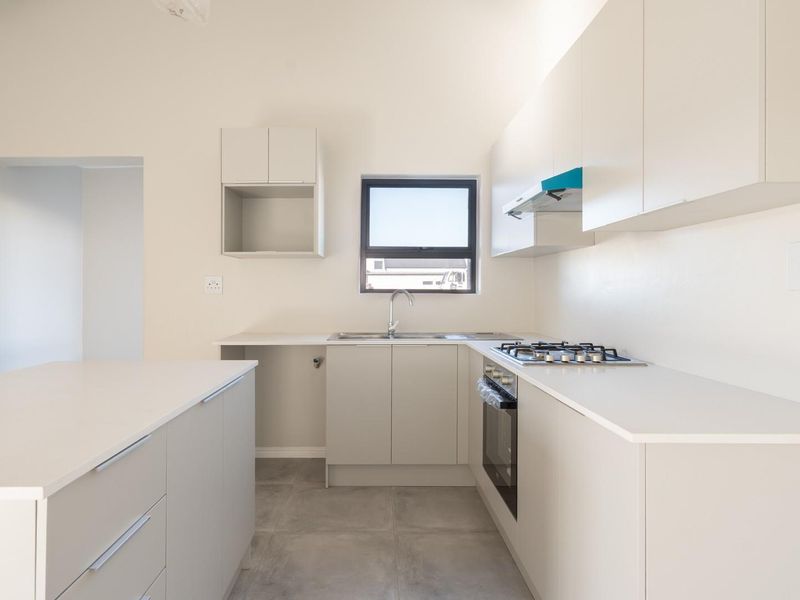 Brand-New Modern Home in Popular Wildflower Estate - Photo 4