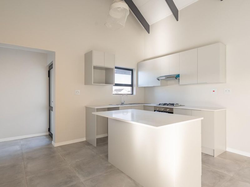 Brand-New Modern Home in Popular Wildflower Estate - Photo 5