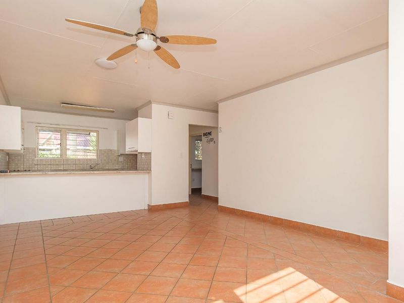 Modern, Spacious 2 Bedroom Townhouse with Garage, Carport in The Hoewes - Photo 7