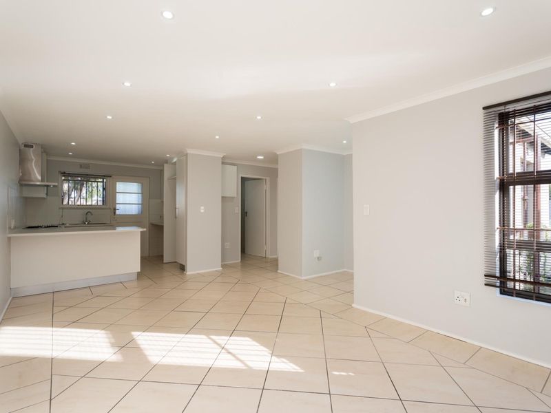 Stylish, Move-In Ready Family Home with Modern Finishes in Prime Edgemead Location - Photo 4