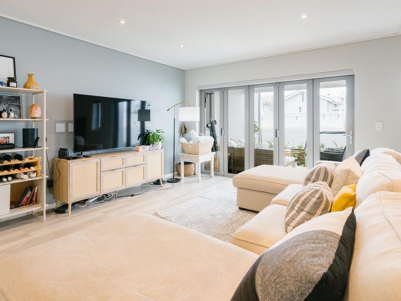 Experience Refined Estate Living in Le Parc Estate - Photo 4