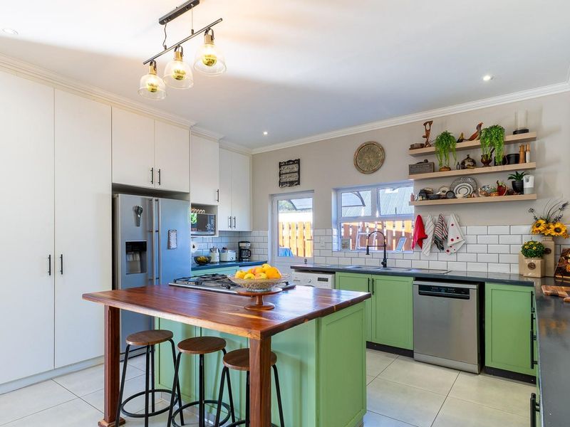 Rare Find in Welbedacht: Sun-Drenched, Low-Maintenance Family or Retirement Home - Photo 8
