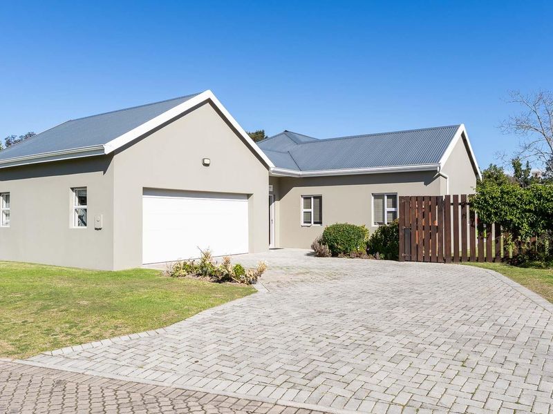 Rare Find in Welbedacht: Sun-Drenched, Low-Maintenance Family or Retirement Home - Photo 3