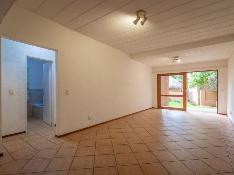 Two bedroom Garden flat in Central Fourways - Photo 6