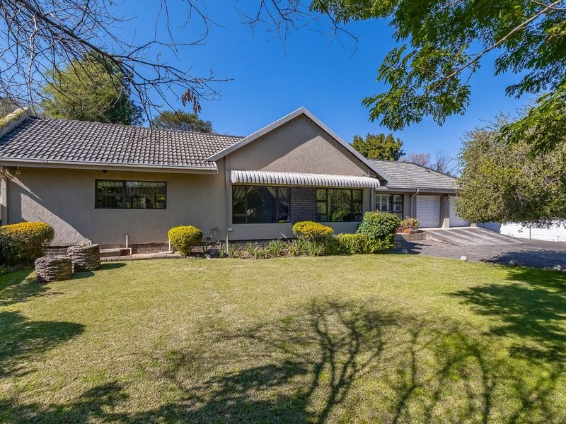 Exquisite Executive Family Residence To Let | Gallo Manor, Sandton - Photo 9