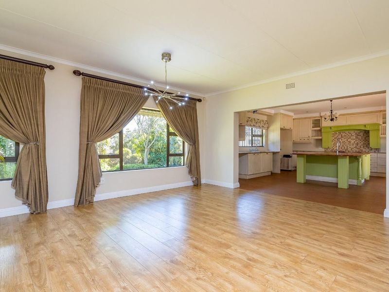 Exquisite Executive Family Residence To Let | Gallo Manor, Sandton - Photo 7