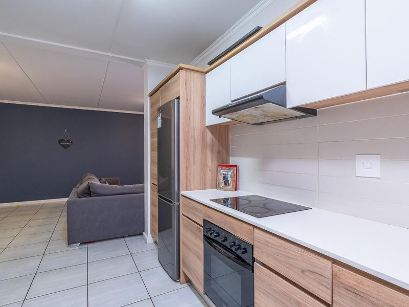 Exceptional Three Bedroom Investment Opportunity in Kikuyu, Waterfall - Photo 7
