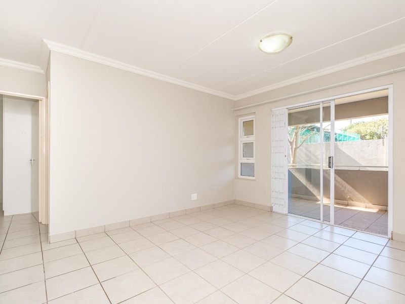 Stunning Spacious Two Bedroom Townhouse for Rent in Montana! - Photo 7