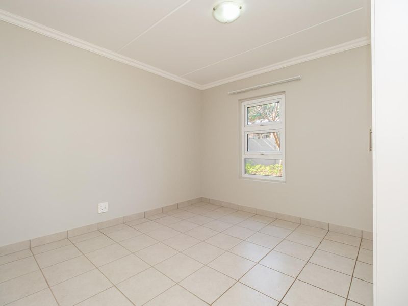 Stunning Spacious Two Bedroom Townhouse for Rent in Montana! - Photo 8