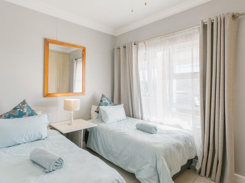 Sea View Apartment for Sale in Diaz Beach, Mossel Bay - Photo 10