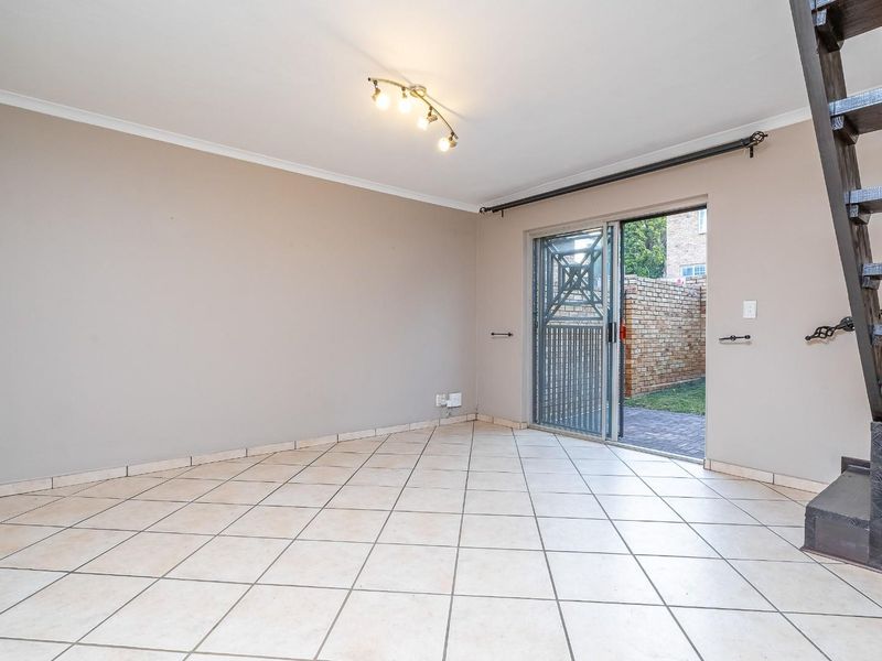 Perfect starter home - 2 bed Facebrick duplex - Photo 6