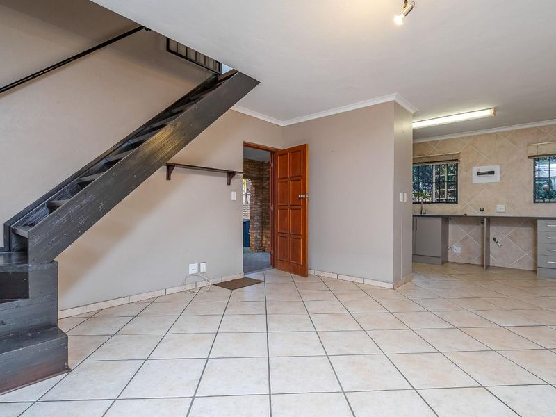 Perfect starter home - 2 bed Facebrick duplex - Photo 7