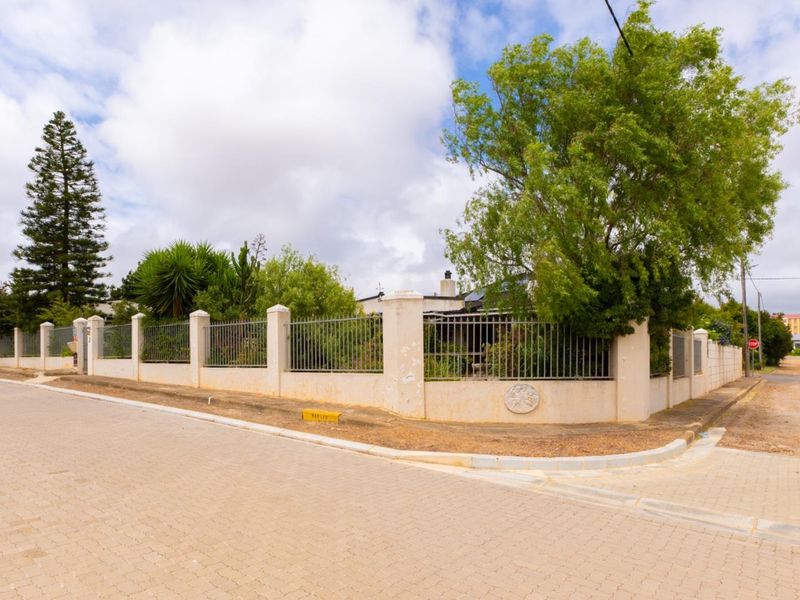 House Under Offer in Napier - Photo 2