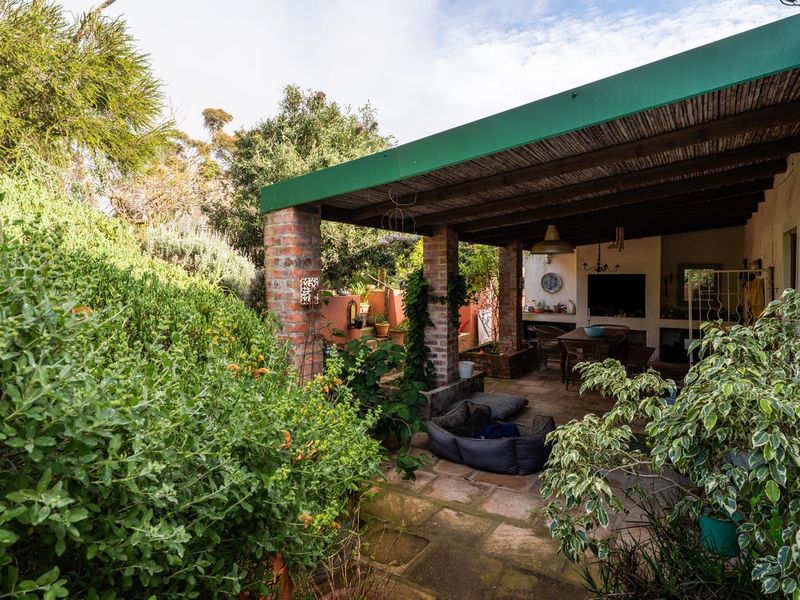 Broadlands  - An Authentic Heritage Home on Napier's Jubileum Street R3,5m - Photo 9