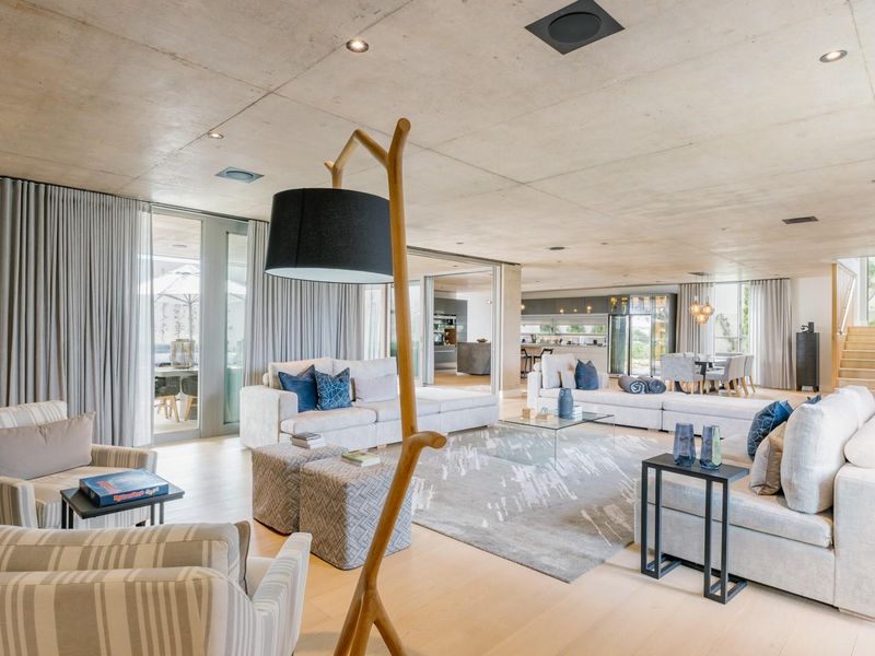 Architectural Masterpiece by Eddie Da Silva | Ultra-Luxury Smart Home - Photo 10