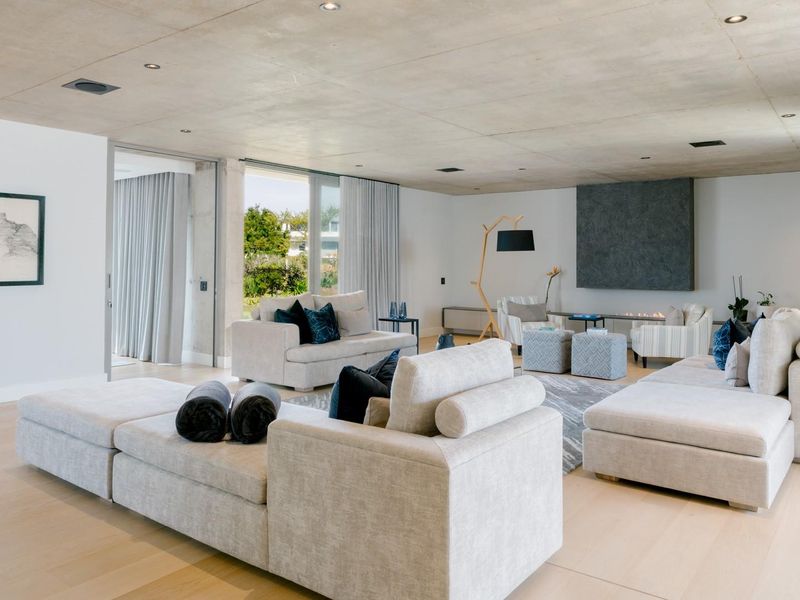 Architectural Masterpiece by Eddie Da Silva | Ultra-Luxury Smart Home - Photo 8