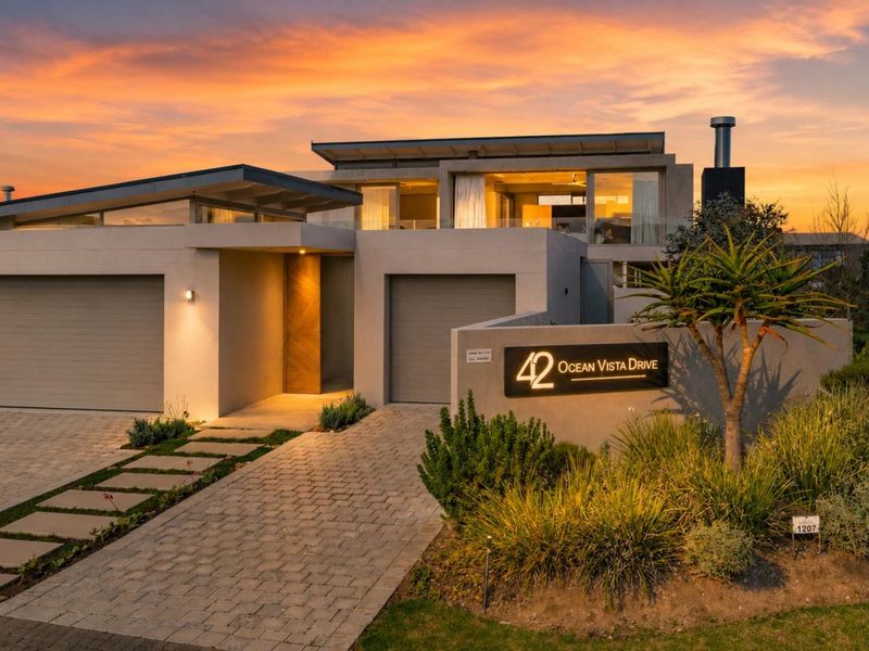Architectural Masterpiece by Eddie Da Silva | Ultra-Luxury Smart Home - Photo 1