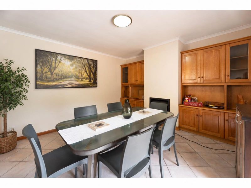 New Sole Mandate - Amandelsig, Kuils River 3 bed, swimming pool, Double garage. - Photo 3