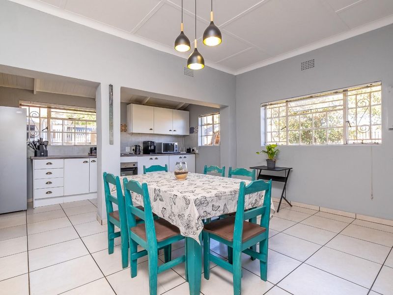 Prime Location! Endless Potential! - Photo 9