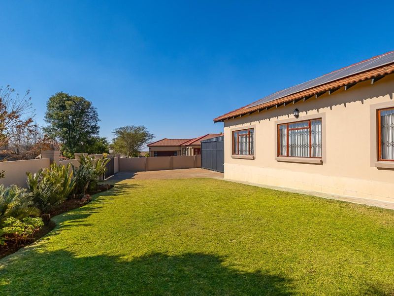 Prime West Rand Location! - Photo 8