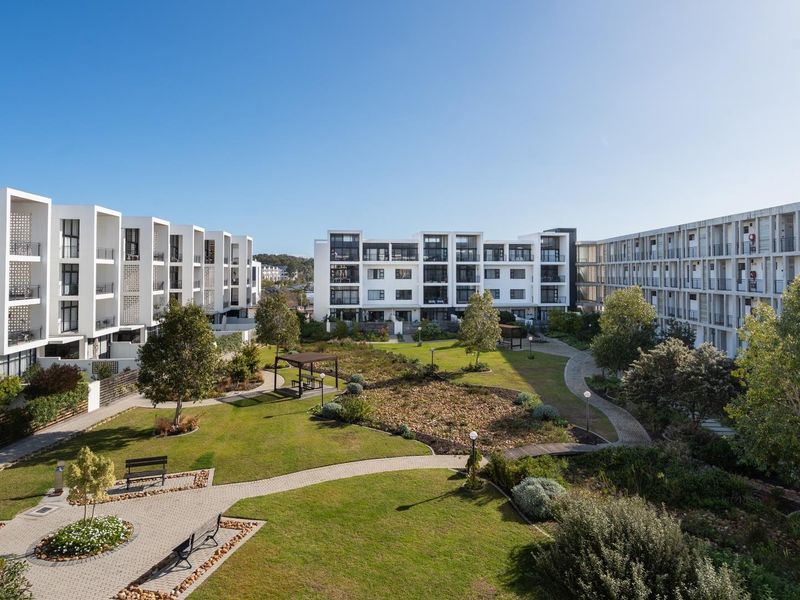 Embrace modern living in a secure estate - Photo 1