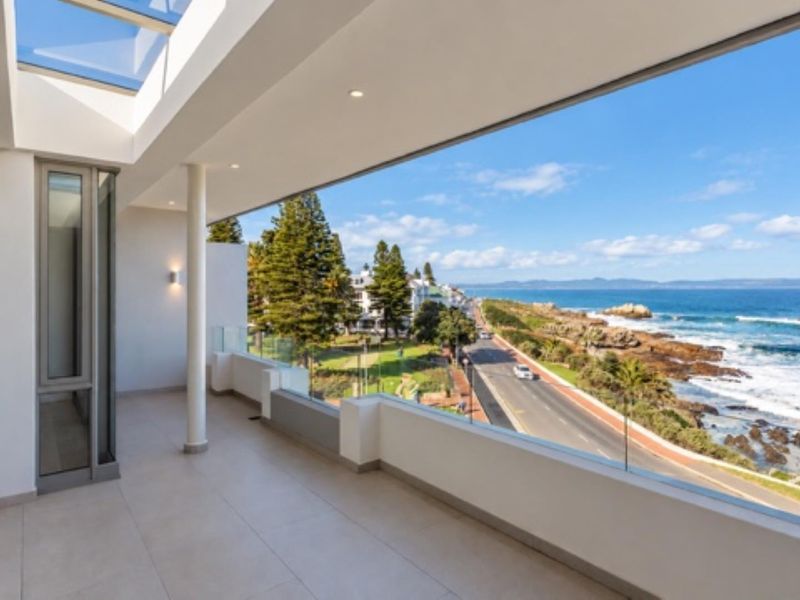 SO MUCH MORE THAN AN APARTMENT IN THE SKY | EXCLUSIVE PENTHOUSE IN "THE MIRA"