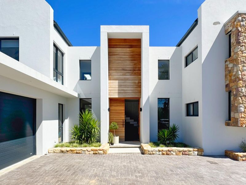 Luxurious Contemporary Living on a Prestigious Wine Estate - Photo 7