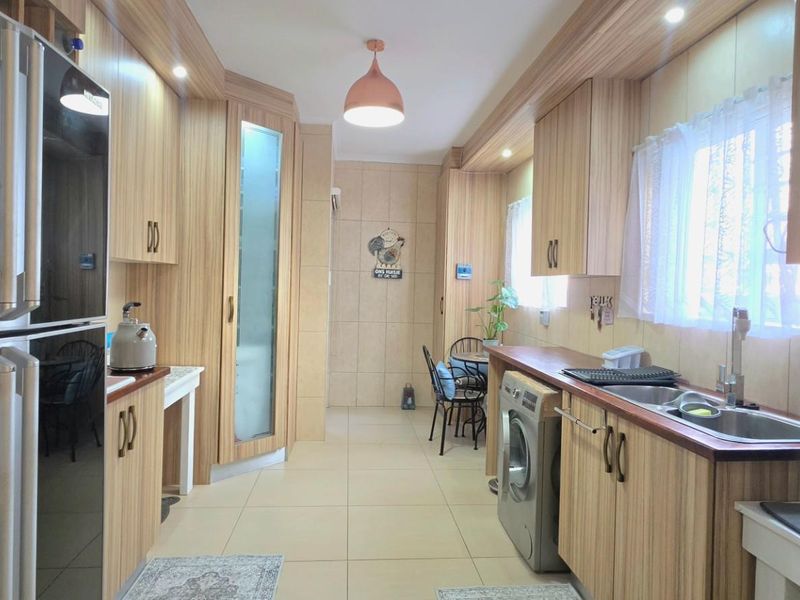 Coastal Family Living - Photo 10