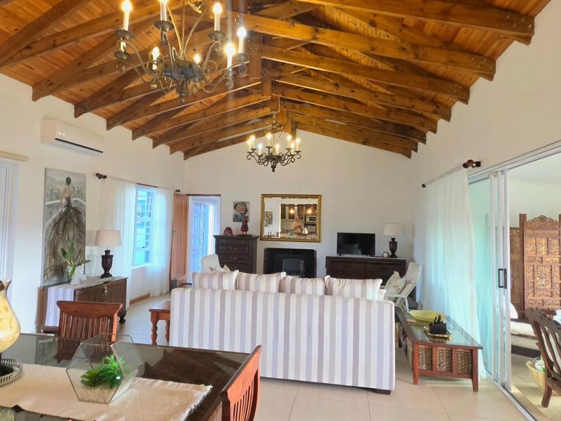 Coastal Family Living - Photo 2