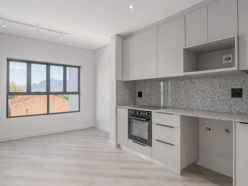 Contemporary Studio Living at 2 on Tabak, Paarl - Photo 4