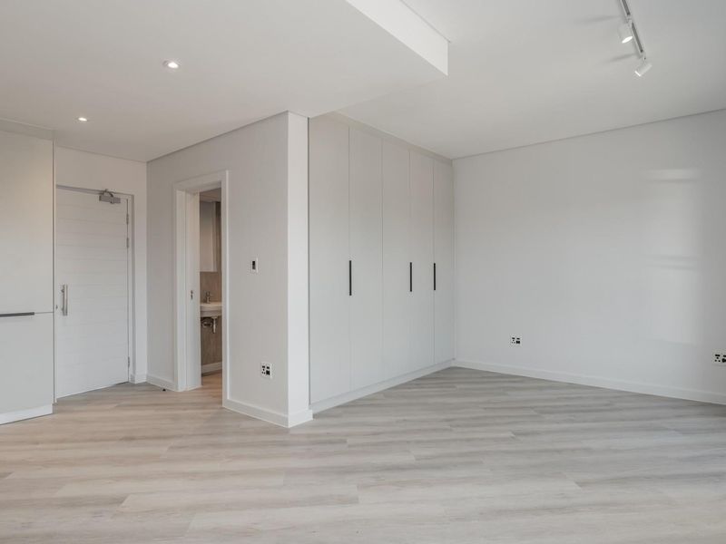 Contemporary Studio Living at 2 on Tabak, Paarl - Photo 9