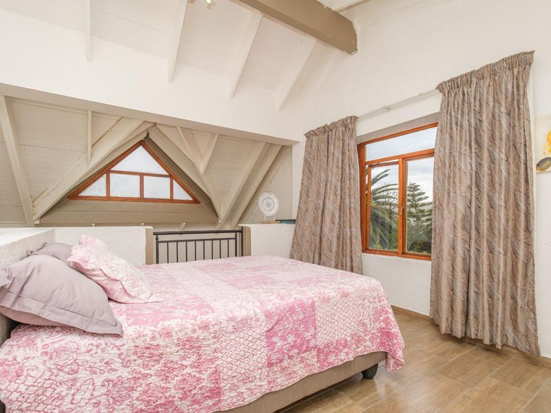 Charming Loft Apartment in the Heart of Randpark Ridge - Photo 8