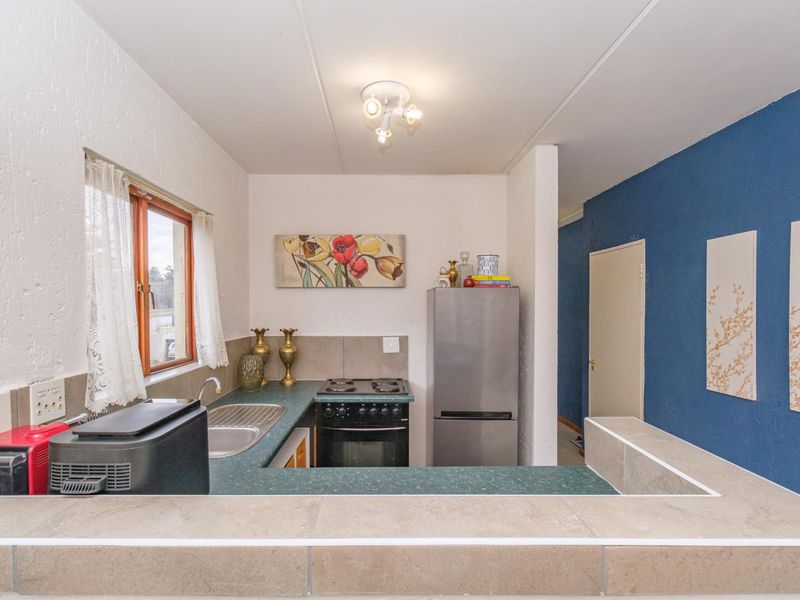 Charming Loft Apartment in the Heart of Randpark Ridge - Photo 7