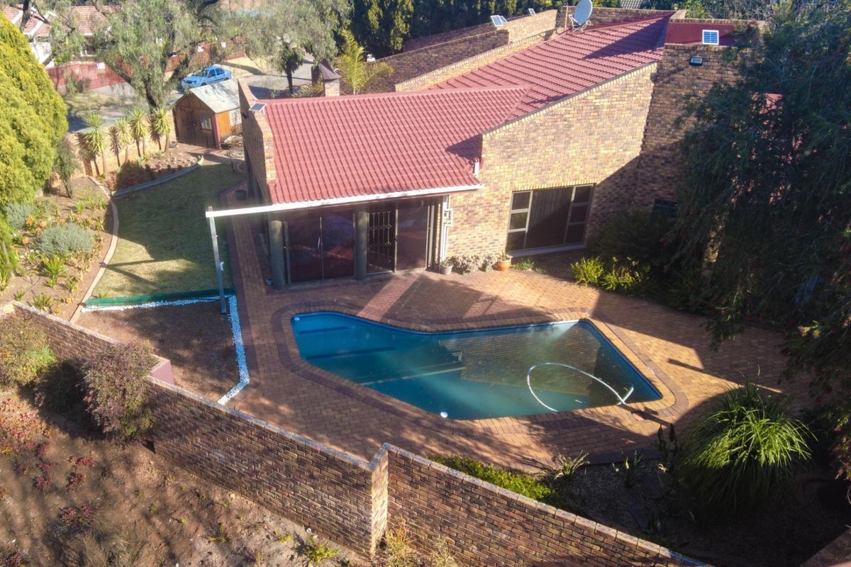 Family home in Golf Park - Photo 3