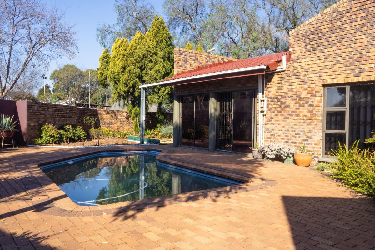 Family home in Golf Park - Photo 2