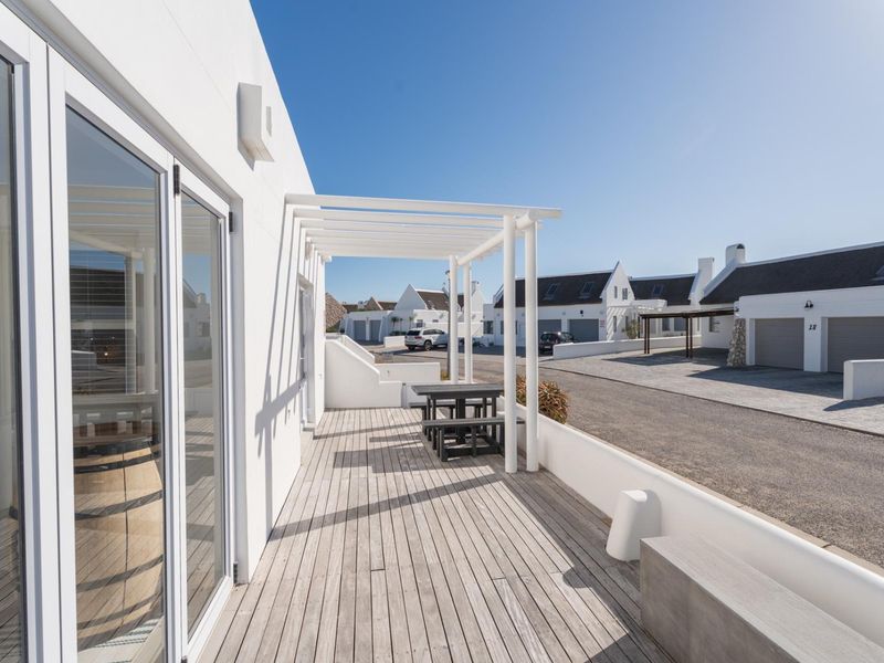Exquisite 7 Bedroom Residence for sale in Jacobsbaai - Photo 6