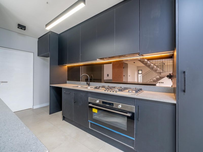 Contemporary Full-Title Living at 32 on Pine | Almost 80% Sold - Photo 9