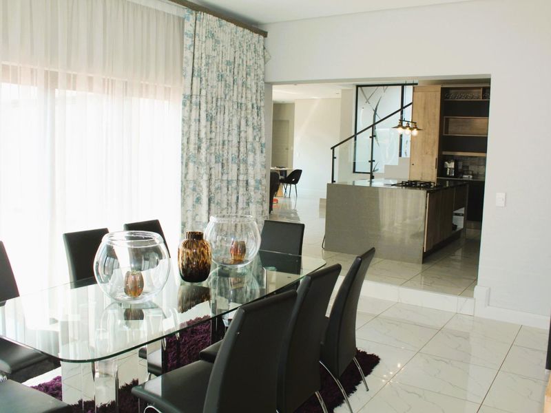 Fabulous 4 bedroom property in Midstream Meadows - Photo 8