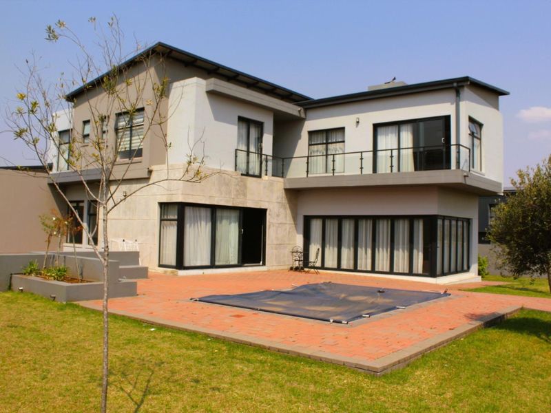Fabulous 4 bedroom property in Midstream Meadows - Photo 3