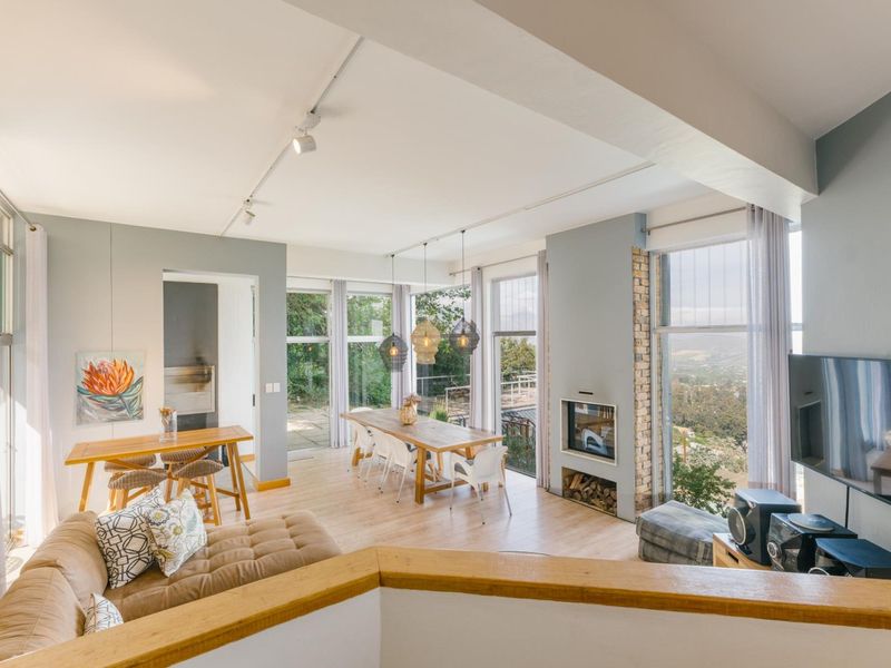 Five-Bedroom Family Home - Spanish Farm - Somerset West - Photo 4