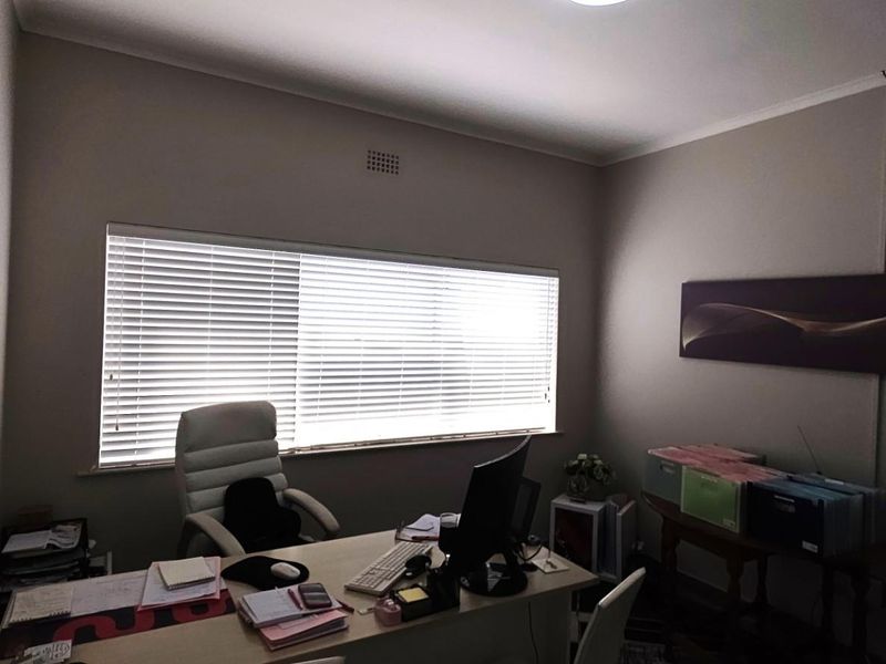 Commercial Property for Sale in Laaiplek - Photo 9