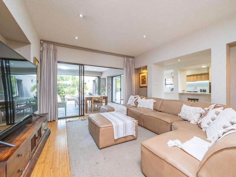 House For Sale in Lakefield Benoni Gauteng - Photo 4